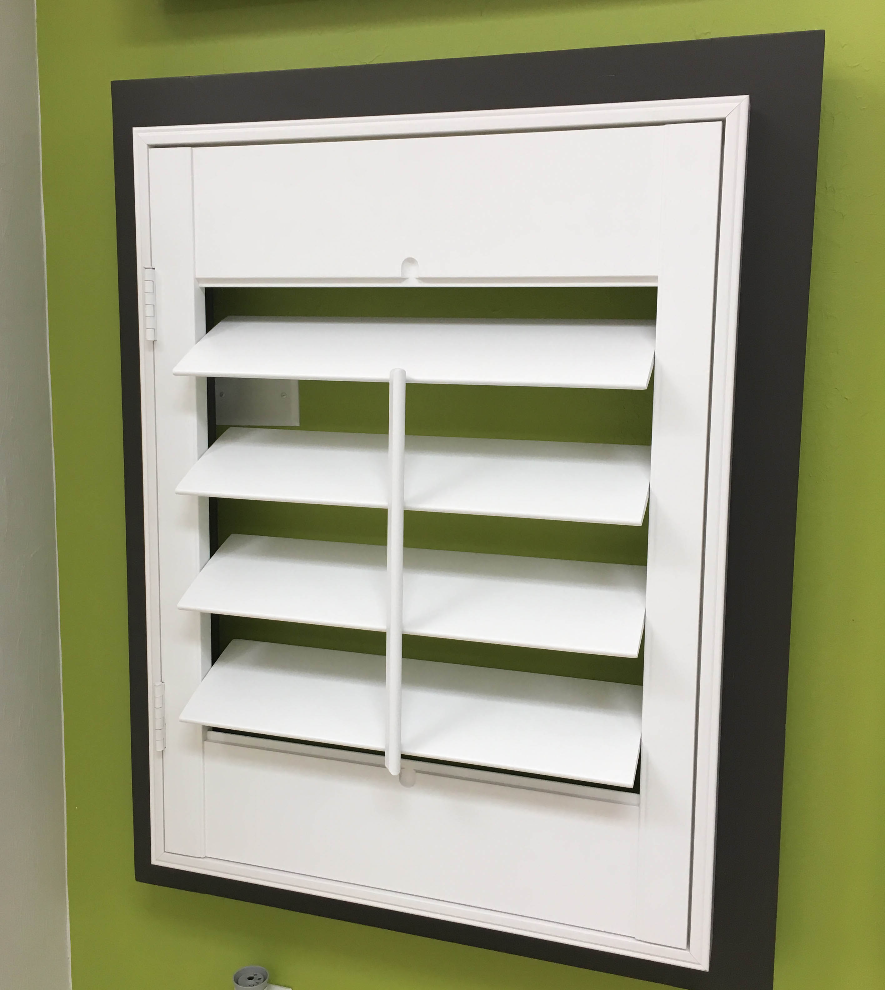 Naples Shutter Introduces New Louver Size to Plantation Shutter